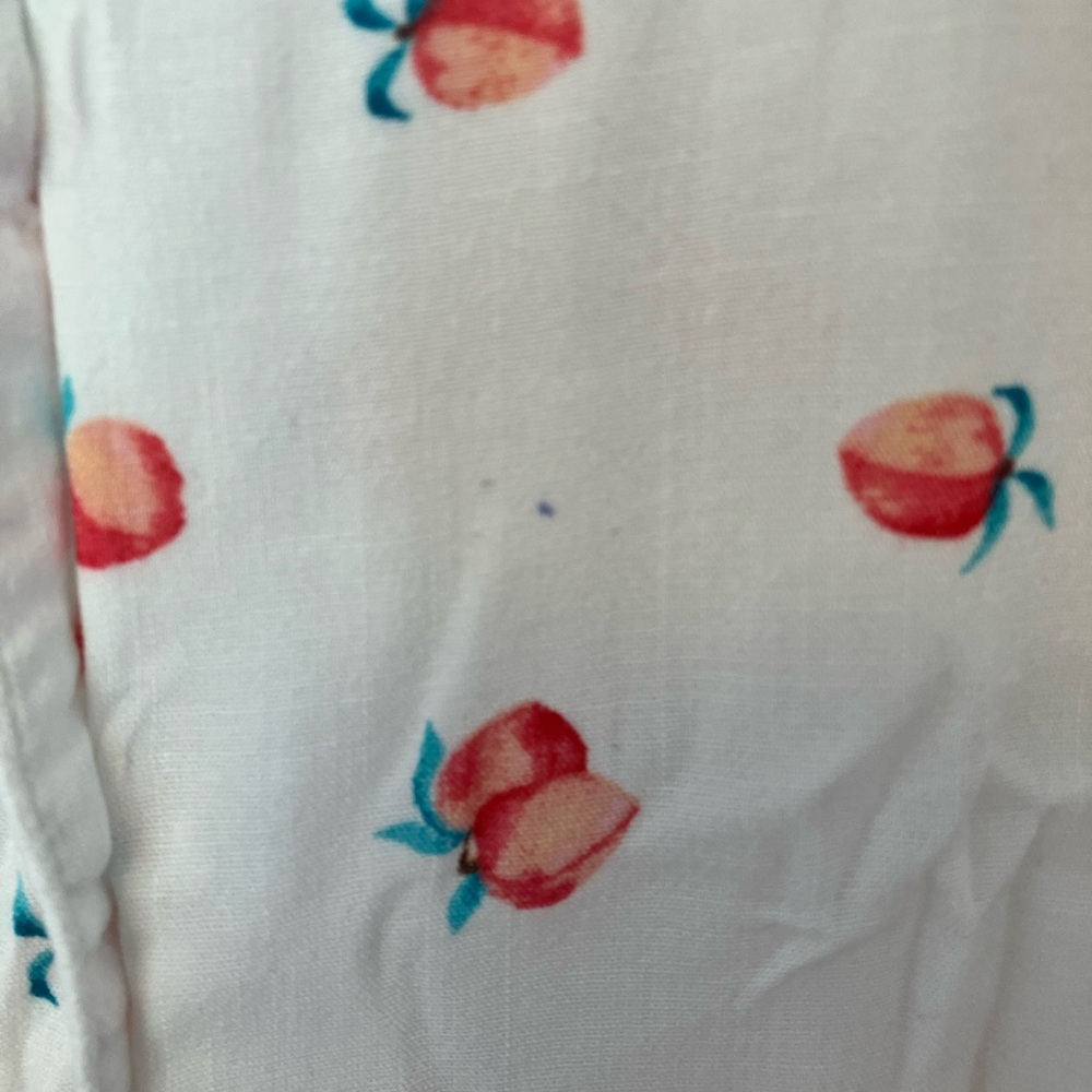 Torrid White Button-Down Peach Top 🍑 - Picture 7 of 8